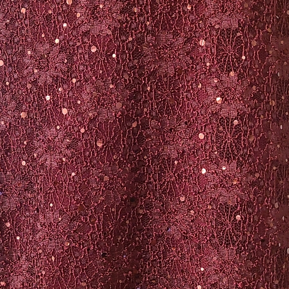 PETITE SZ 8 burgundy Cocktail Dress - Picture 3 of 4